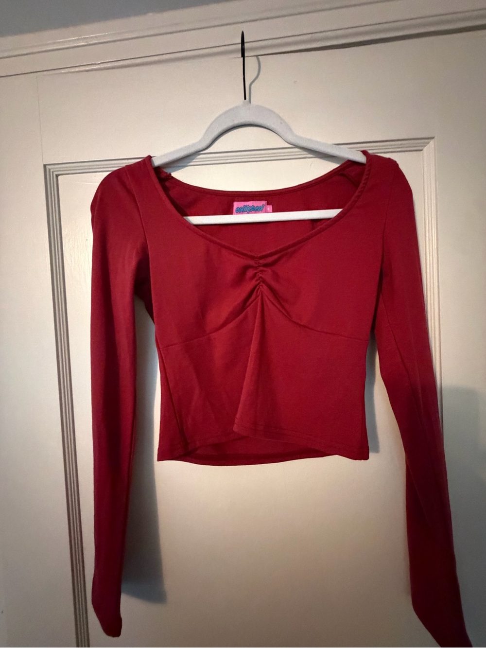 Red Scoop-Neck Long Sleeve Crop Top